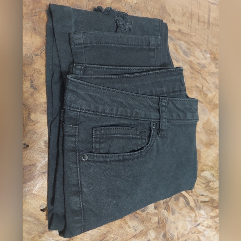 SOLD Black Ripped Skinny Jeans - Picture 3 of 9